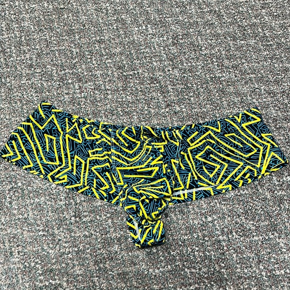 Men cheeky colored thong large - Picture 1 of 4